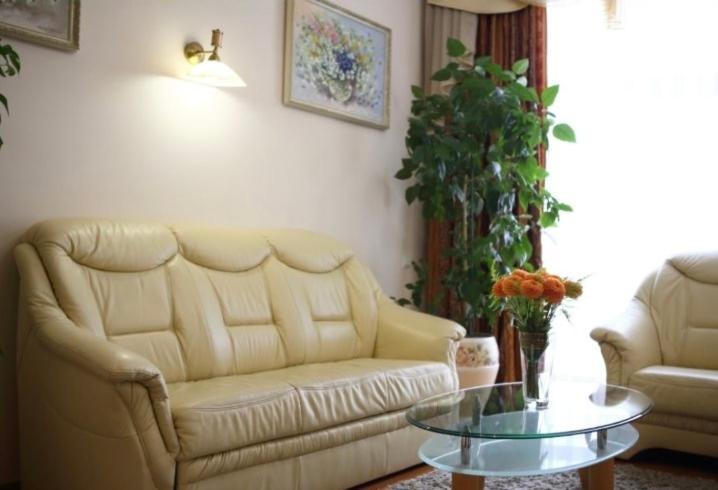 Соняхи Hotel Zimna Voda ภายนอก รูปภาพ