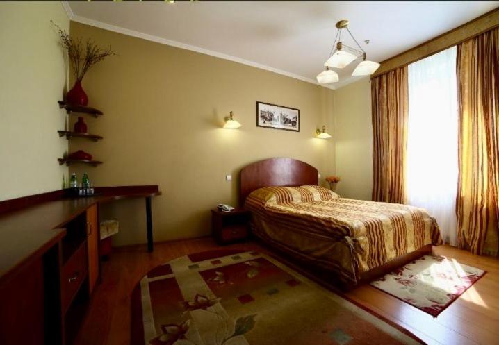 Соняхи Hotel Zimna Voda ภายนอก รูปภาพ